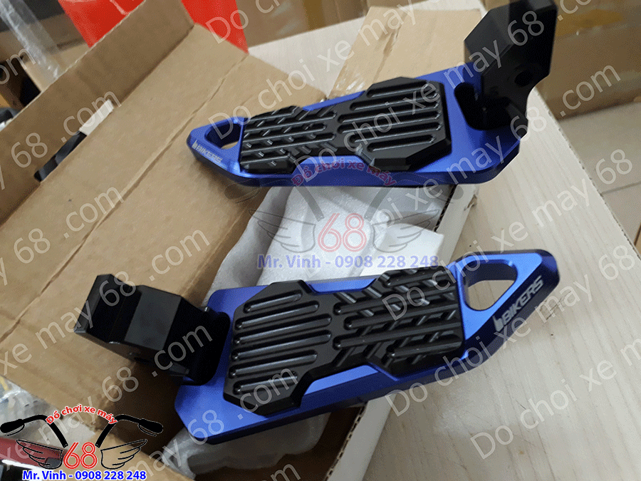 Hình ảnh: Cận cảnh gác chân CNC độ cho SH màu xanh đen cực đẹp giá rẻ tại shop 68 TPHCM Q1 Hình ảnh: Cận cảnh gác chân CNC độ cho SH màu xanh đen cực đẹp giá rẻ tại shop 68 TPHCM Q1