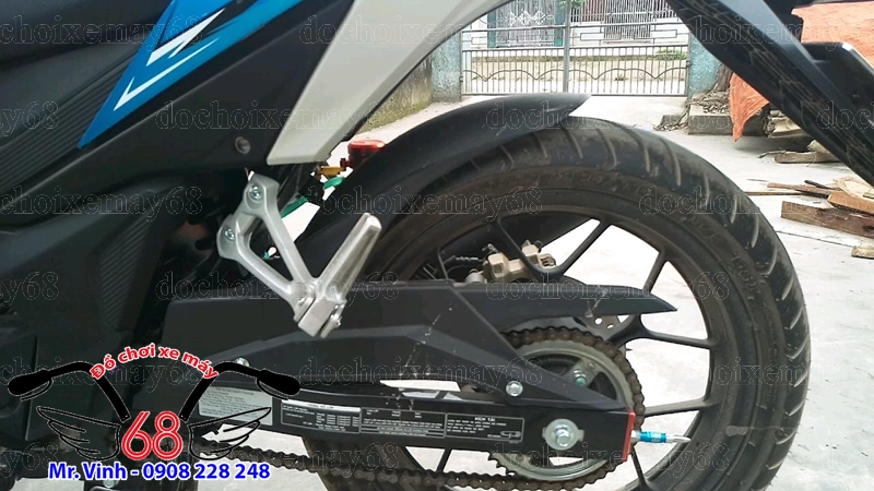 Hình ảnh: Chắn bùn chung với cate độ cho Exciter giá rẻ tại shop 68 TPHCm Q7 Hình ảnh: Chắn bùn chung với cate độ cho Exciter giá rẻ tại shop 68 TPHCm Q7