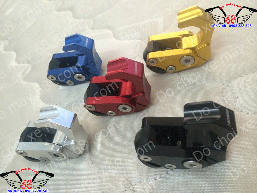 Hình ảnh: Móc treo nón dành cho xe máy giá rẻ tại shop 68 TPHCM Q1 Hình ảnh: Móc treo nón dành cho xe máy giá rẻ tại shop 68 TPHCM Q1