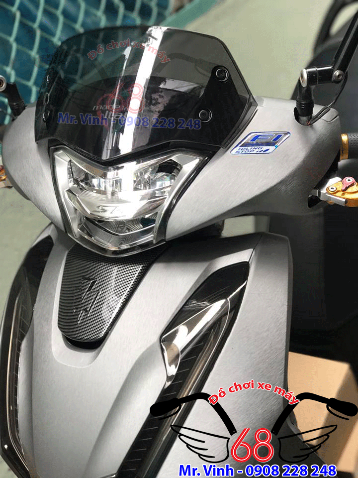 Hình ảnh: Cận cảnh kiếng chắn gió cho xe SH 2017 dán keo nhôm xước giá rẻ tại TPHCM Hình ảnh: Cận cảnh kiếng chắn gió cho xe SH 2017 dán keo nhôm xước giá rẻ tại TPHCM