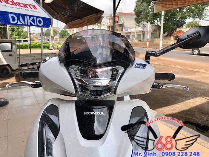 Hình ảnh: Cận cảnh kính chiếu hậ Rizoma Elic lắp cho sh 2017 cực đẹp giá rẻ tại shop 68 TPHCM Hình ảnh: Cận cảnh kính chiếu hậ Rizoma Elic lắp cho sh 2017 cực đẹp giá rẻ tại shop 68 TPHCM