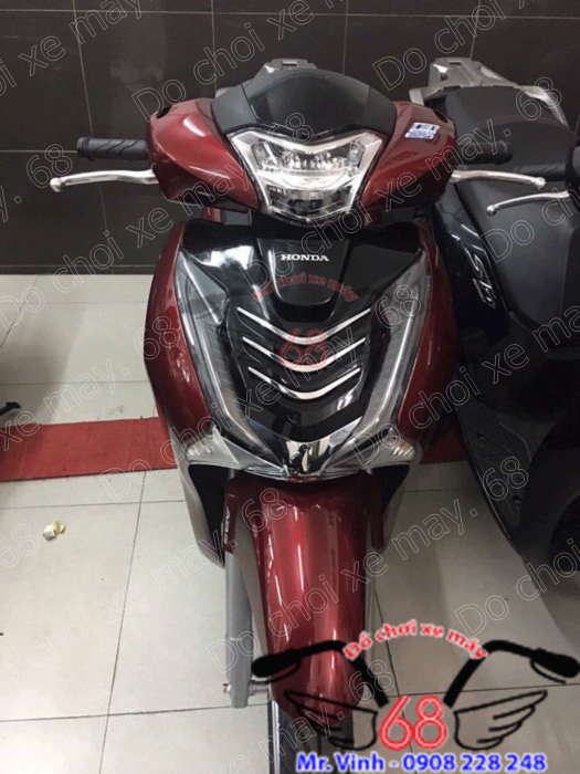 Hình ảnh: Mặt nạ theo một phong cách kiểu mẫu Audi màu đỏ độ cho SH 2017 giá rẻ tại shop 68 TPHCM Hình ảnh: Mặt nạ theo một phong cách kiểu mẫu Audi màu đỏ độ cho SH 2017 giá rẻ tại shop 68 TPHCM