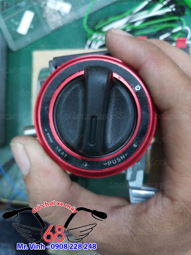 Hình ảnh: Smartkey Honda hình tròn màu đỏ độ cho SH Ý Và Exciter Hình ảnh: Smartkey Honda hình tròn màu đỏ độ cho SH Ý Và Exciter