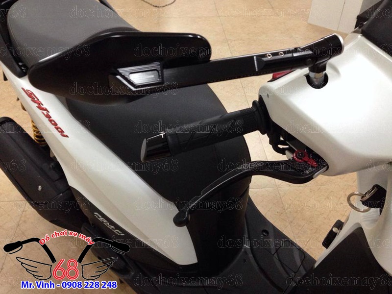 Hình ảnh: SH 300i độ cực chất với vài món đồ chơi khủng như tay thắng và kính chiếu hậu Elisse giá rẻ tại shop 68 TPHCM Q1 Hình ảnh: SH 300i độ cực chất với vài món đồ chơi khủng như tay thắng và kính chiếu hậu Elisse giá rẻ tại shop 68 TPHCM Q1