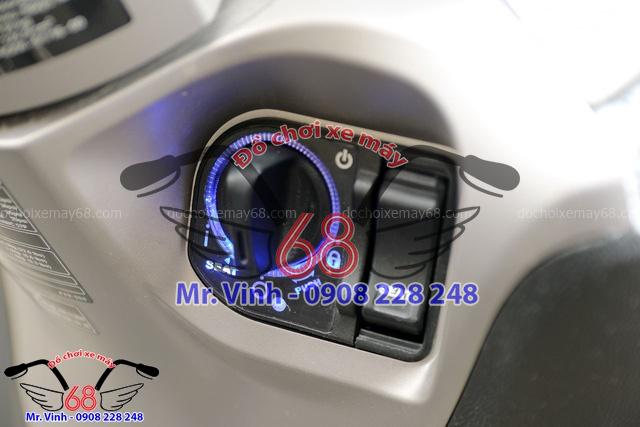 Hình ảnh: Khóa thông minh trên xe SH Mode giá rẻ tại Shop đồ chơi xe máy 68 TpHCM Q1 Hình ảnh: Khóa thông minh trên xe SH Mode giá rẻ tại Shop đồ chơi xe máy 68 TpHCM Q1